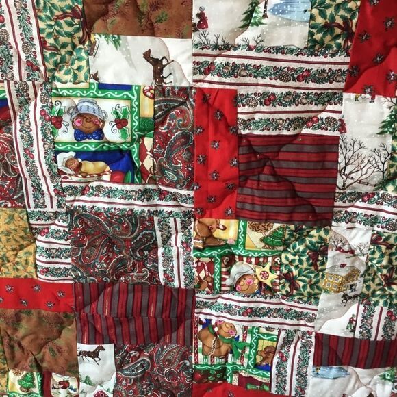 NWT Hand Crafted “Country Home” Christmas Large  Quilt - Picture 2 of 16